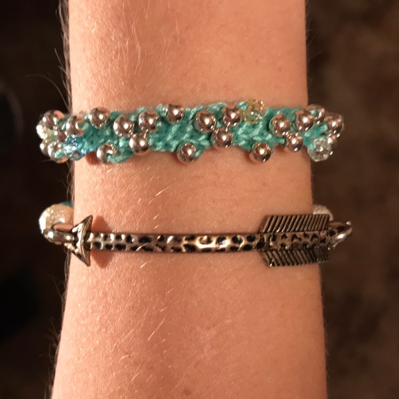 Jewelry - 2 Set Bracelet